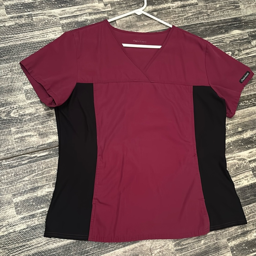 Cherokee Scrub top